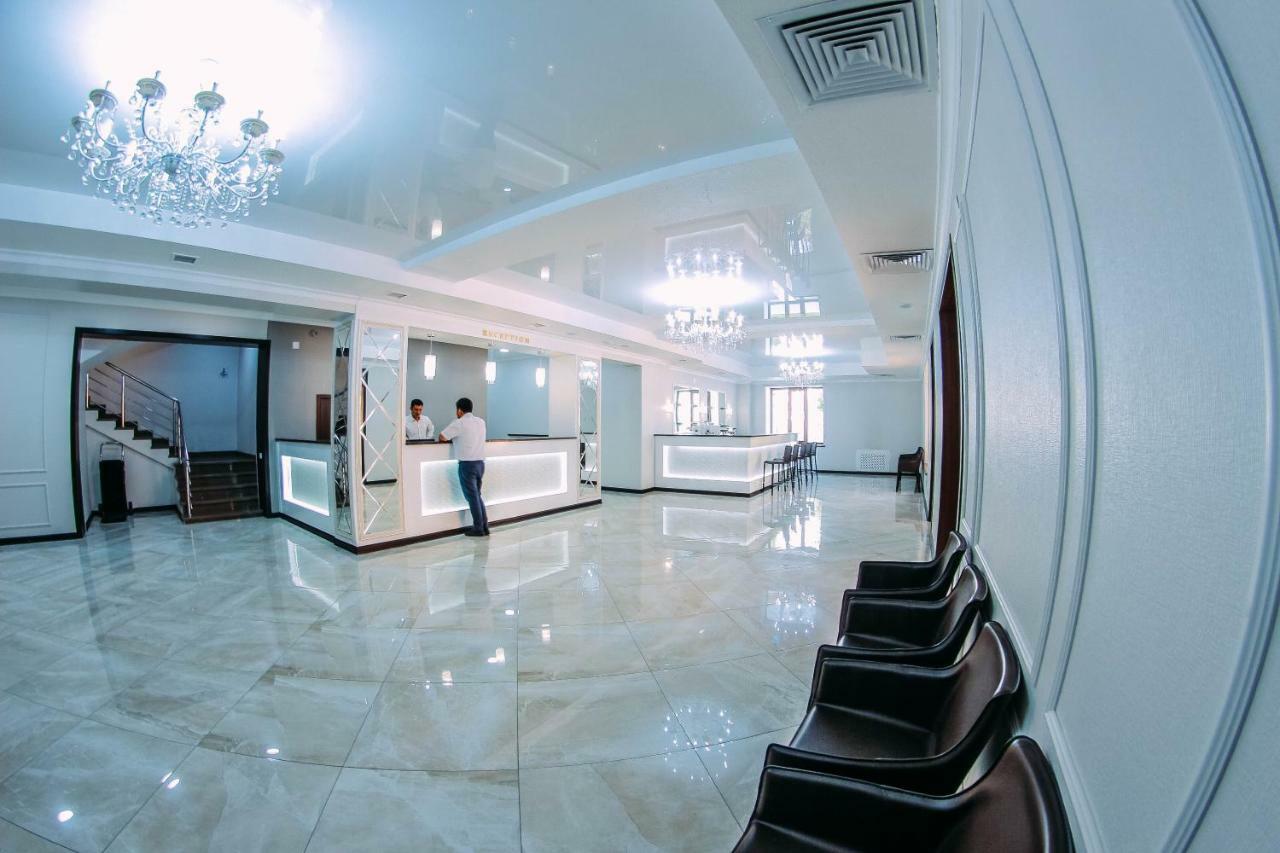 Osh Grand Hotel Chavo Extérieur photo